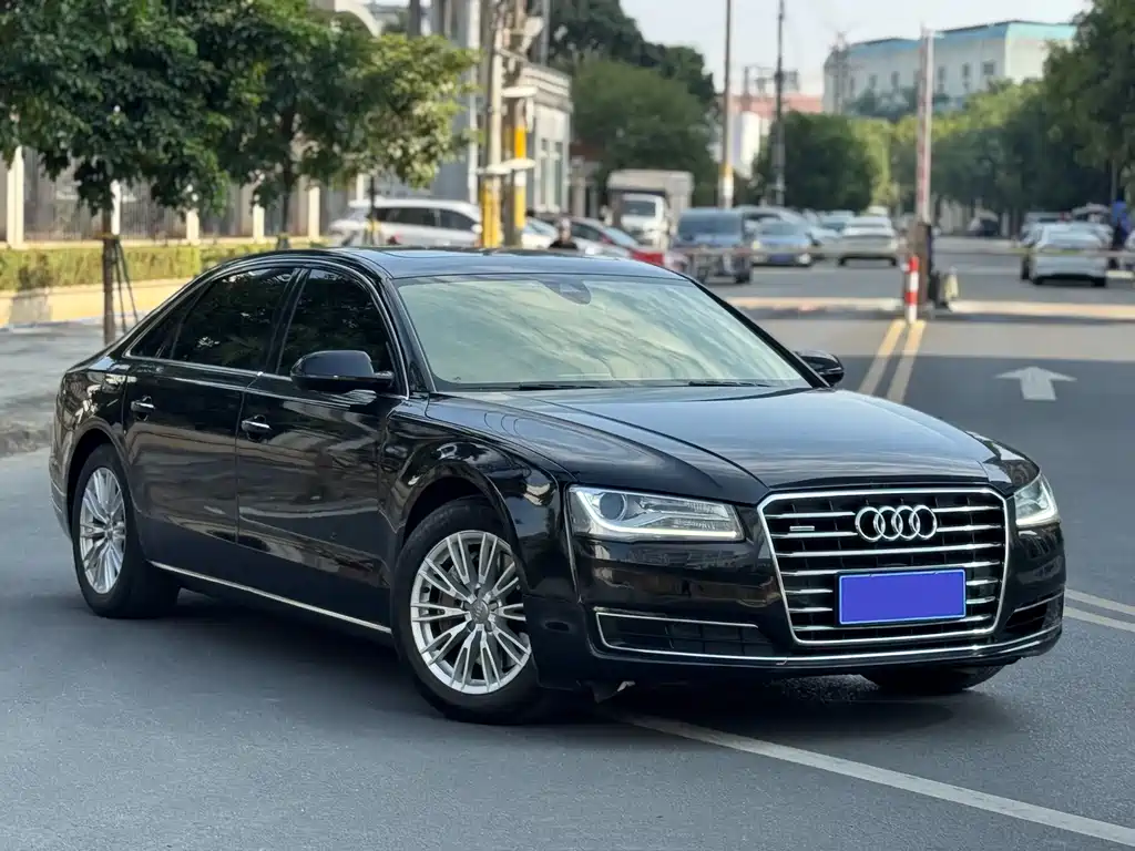 Audi A8 2016 — фото 3