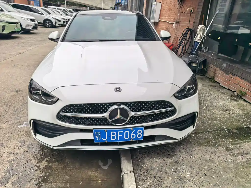Mercedes-Benz C-Class 2022