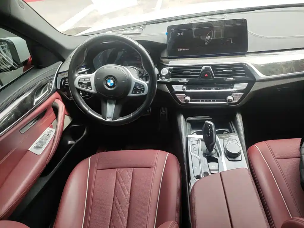 BMW 5 Series 2022 — фото 17
