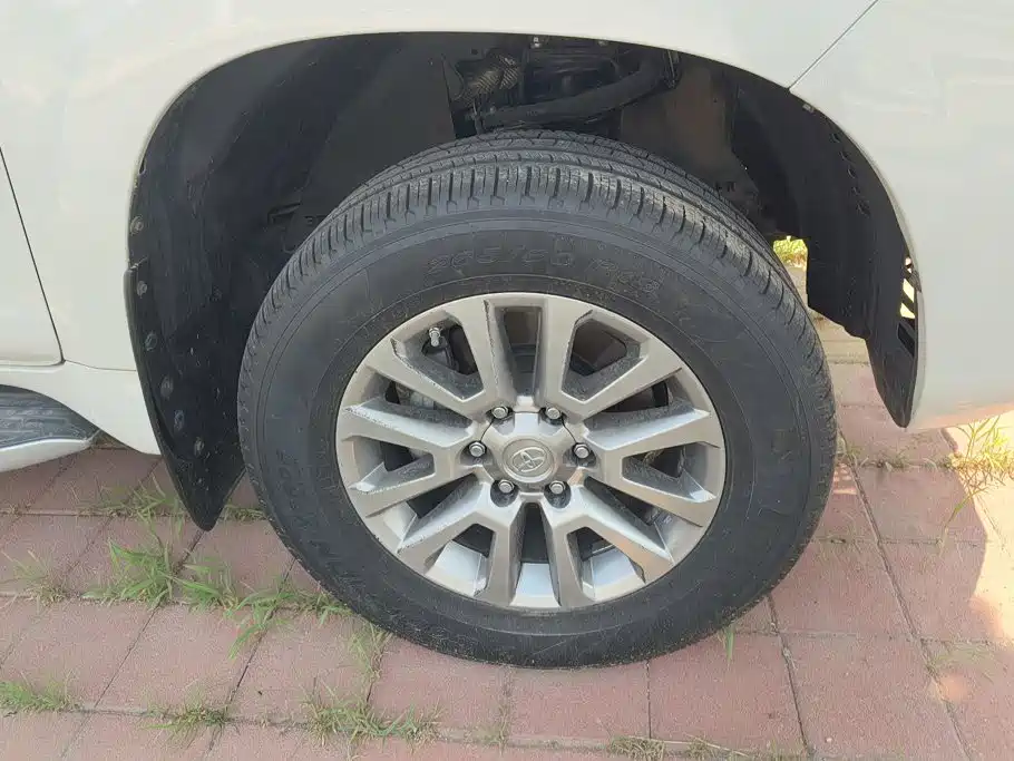 Toyota Prado 2019