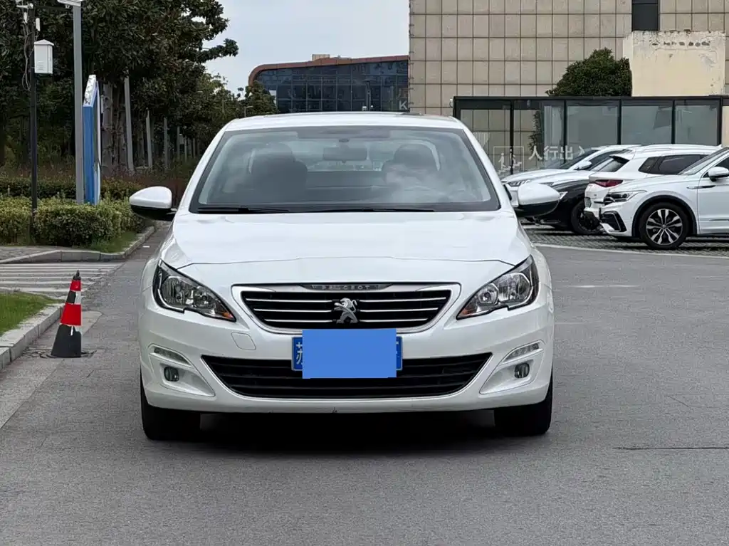 Peugeot 408 2015 — фото 2