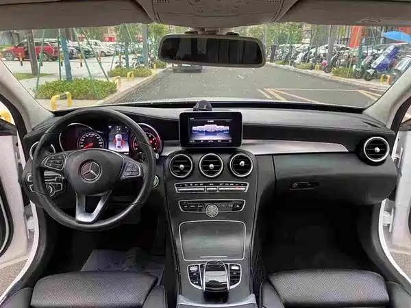 Mercedes-Benz C-Class 2018