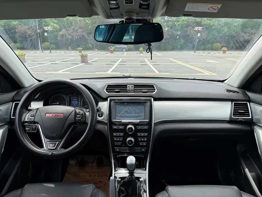 Haval H2 2015 — фото 10