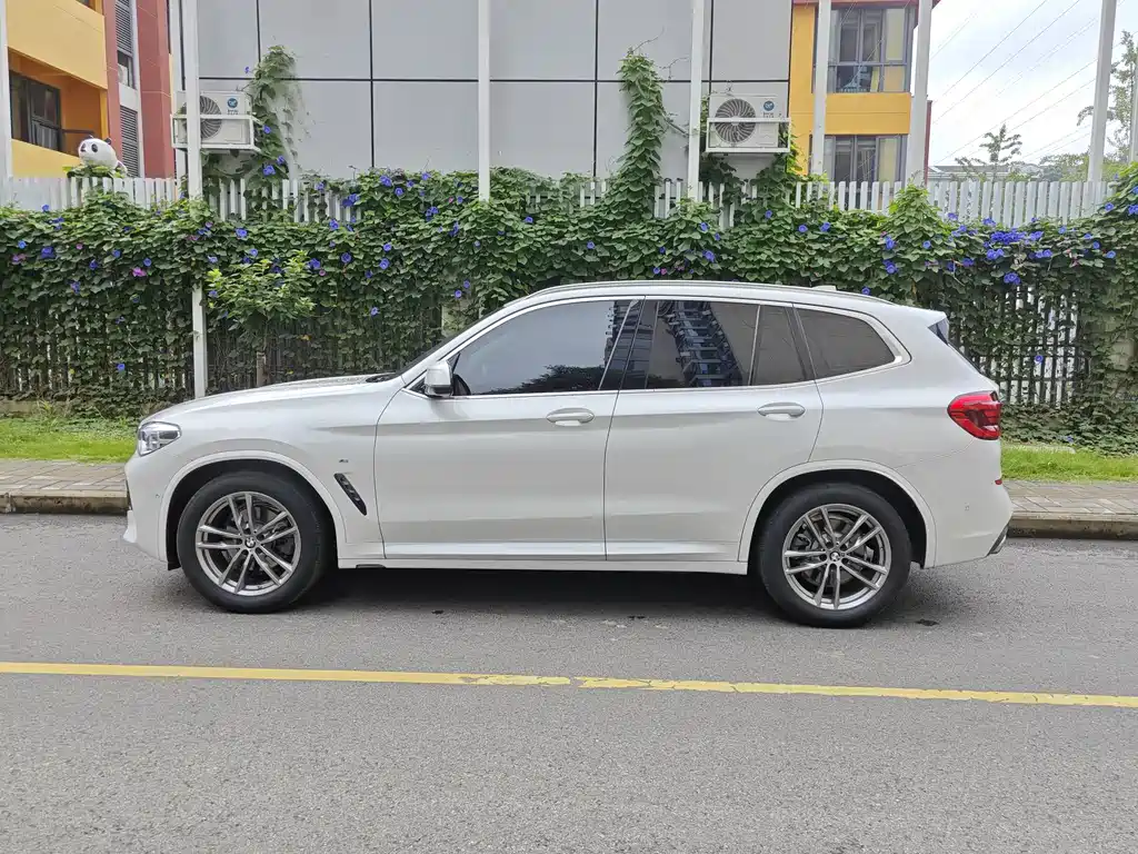 BMW X3 2021 — фото 23