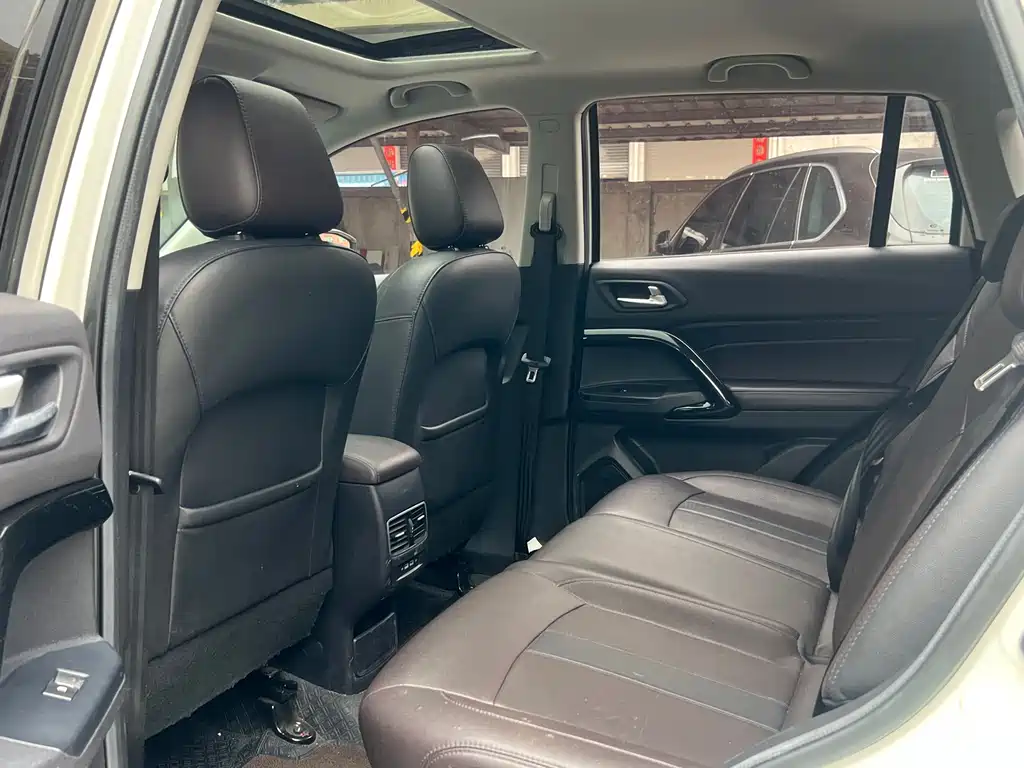GAC Motor Trumpchi GS4 2019 — фото 18
