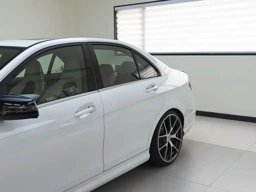 Mercedes-Benz C-Class AMG 2014 — фото 18