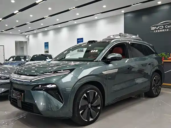 BYD Tang L 2025