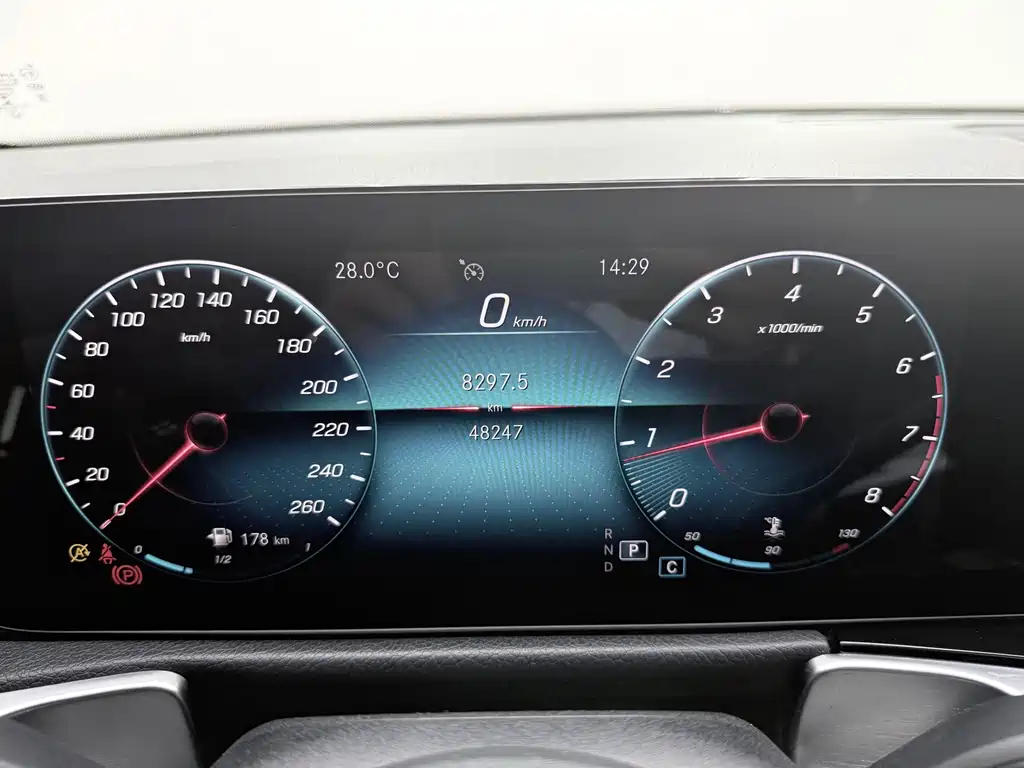 Mercedes-Benz GLB 2022
