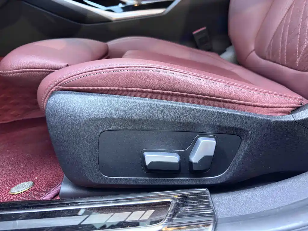 BMW 3 Series 2023 — фото 12