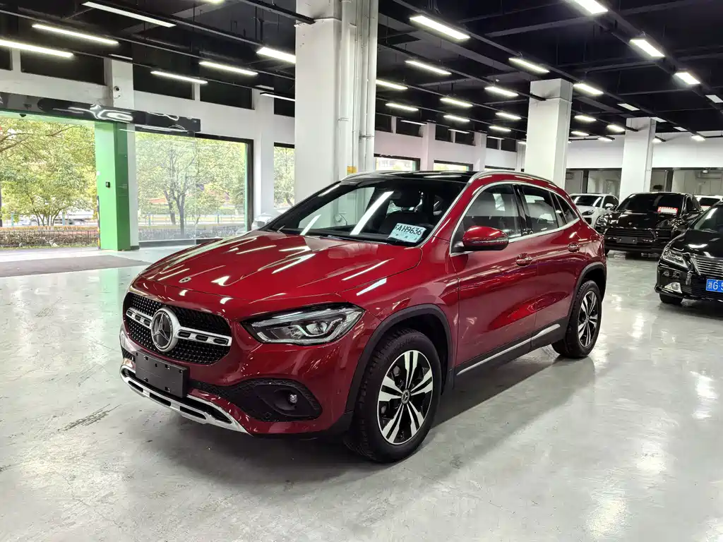 Mercedes-Benz GLA 2020 — фото 1