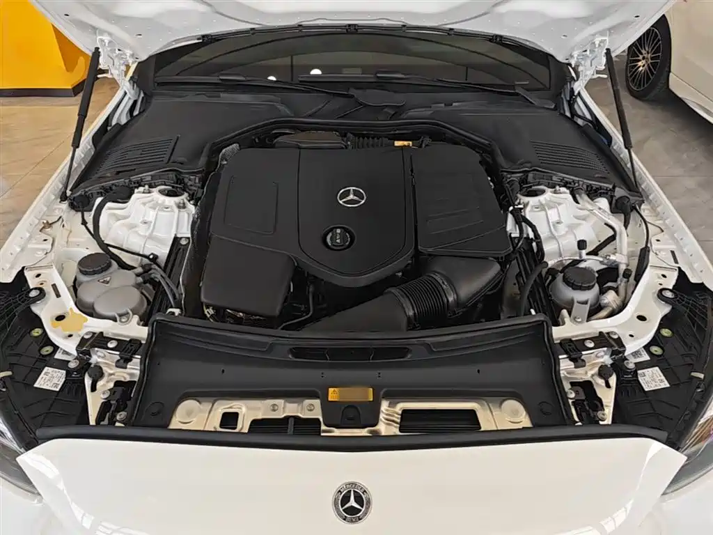 Mercedes-Benz C-Class 2025 — фото 20