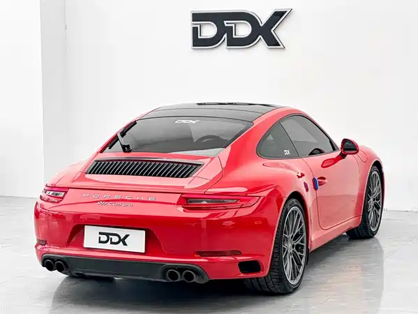 Porsche 911 2016