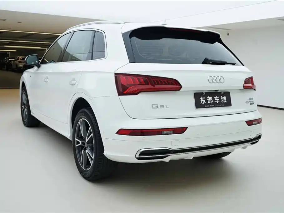 Audi Q5L 2020 — фото 4