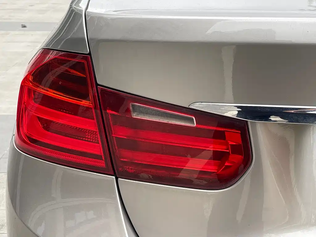 BMW 3 Series 2013 — фото 13