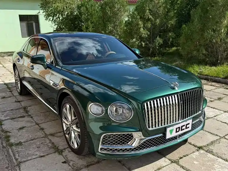 Bentley Flying Spur 2020 — фото 3