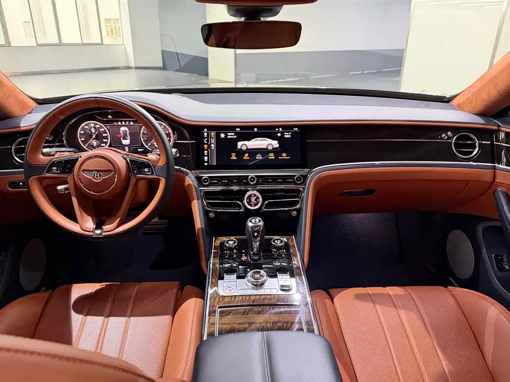 Bentley Flying Spur 2021 — фото 7