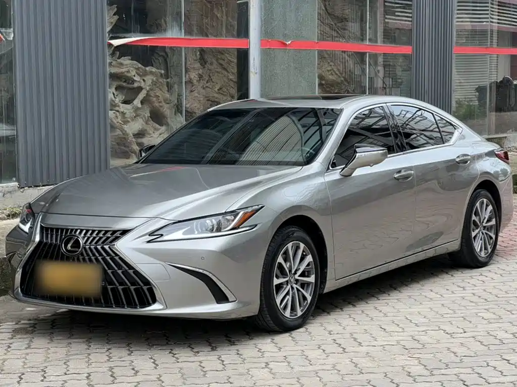 Lexus ES 2022 — фото 7