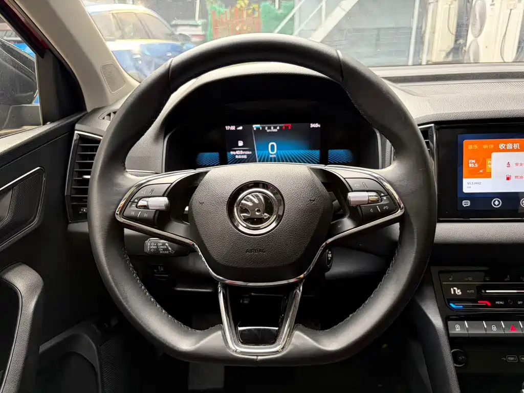 Skoda Karoq 2022 — фото 14