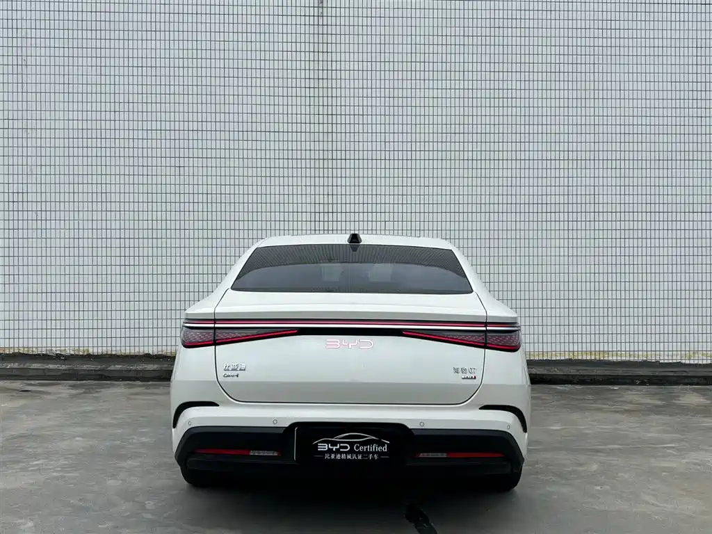 BYD Seal 07 DM-i 2025 — фото 5