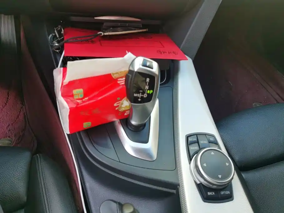 BMW 3 Series GT 2015 — фото 15