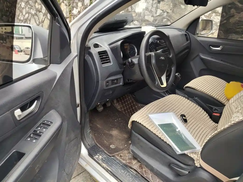 Isuzu RE-MAX 2020 — фото 14