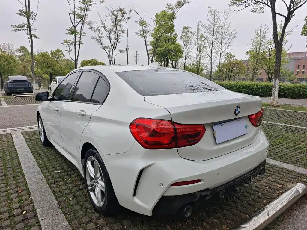 BMW 1 Series 2022