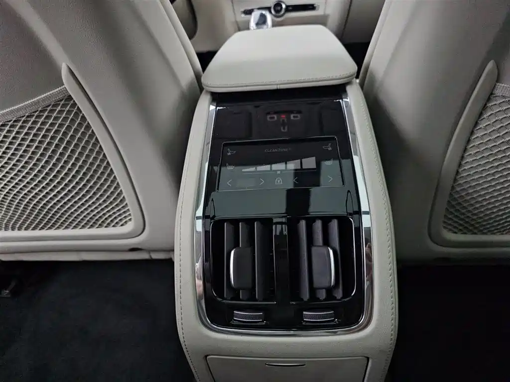 Volvo S90 2025 — фото 17