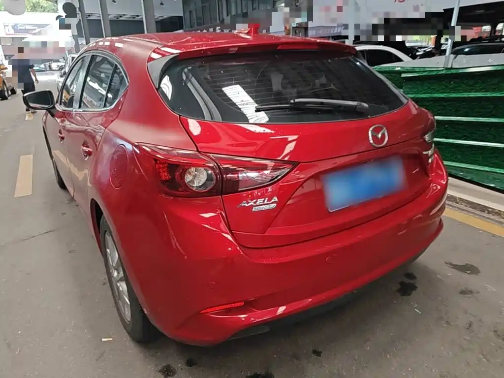 Mazda 3 Axela 2017 — фото 5