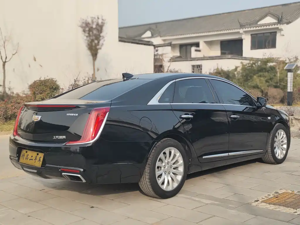 Cadillac XTS 2018 — фото 8