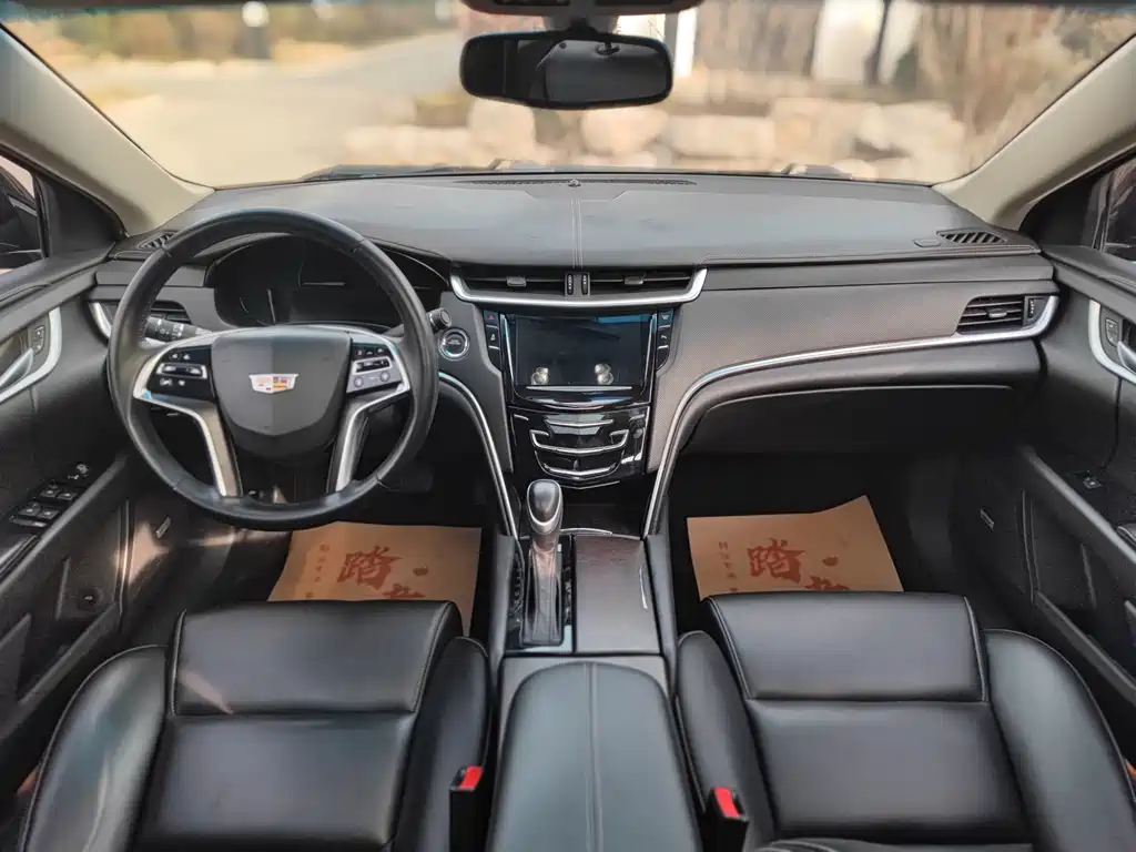 Cadillac XTS 2018 — фото 14