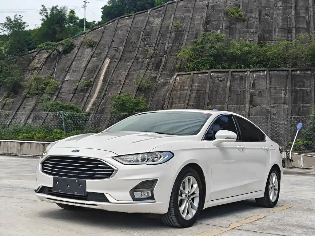Ford Mondeo 2019 — фото 1