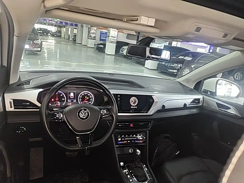 Volkswagen Tharu New Energy 2021 — фото 10