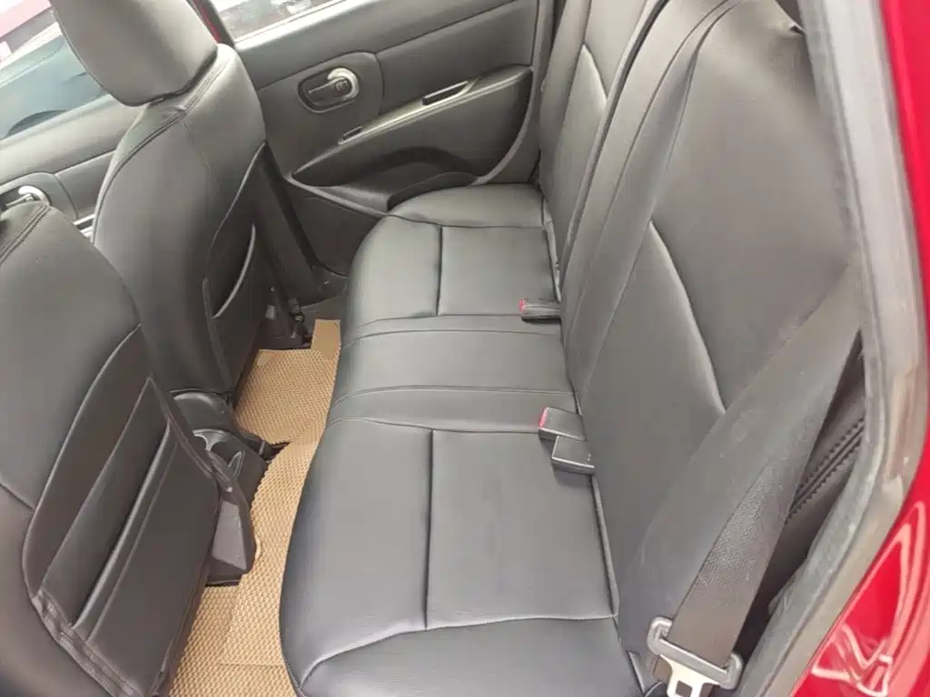 Nissan Livina 2015 — фото 17