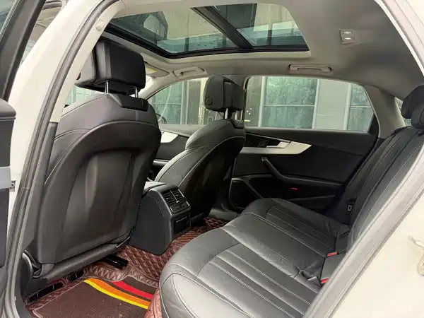 Audi A4L 2020