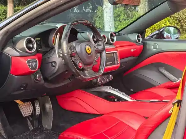 Ferrari California T 2018