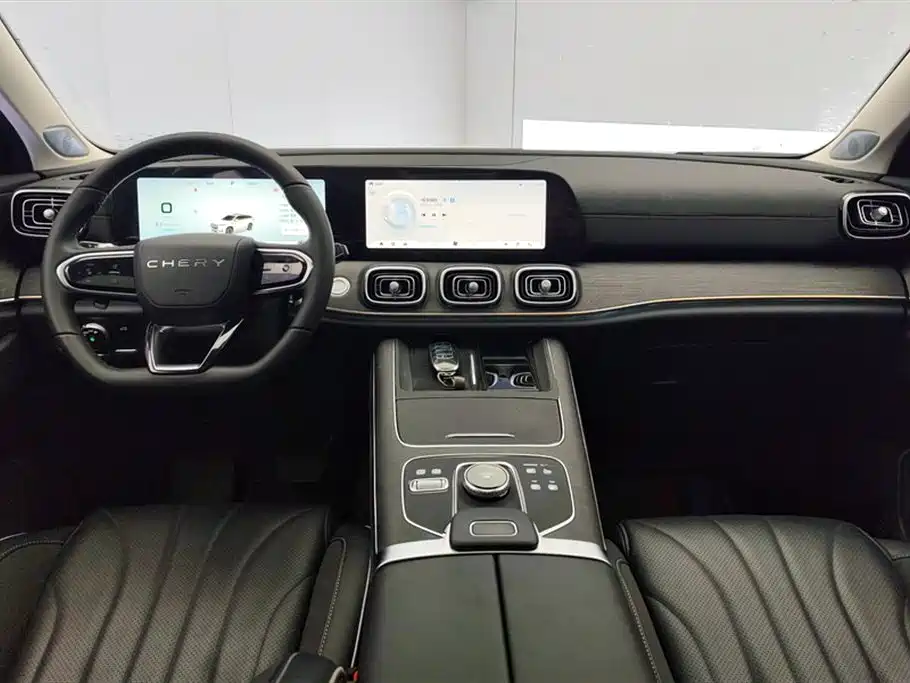 Chery Tiggo 9 2023 — фото 12