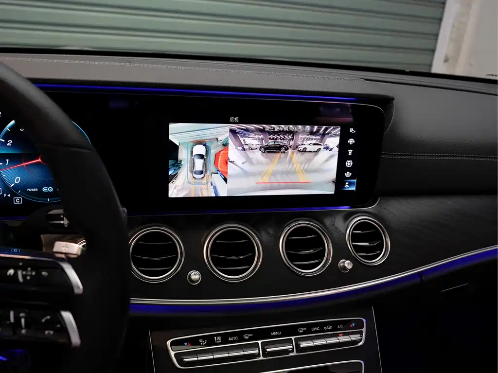 Mercedes-Benz E-Class 2020 — фото 19