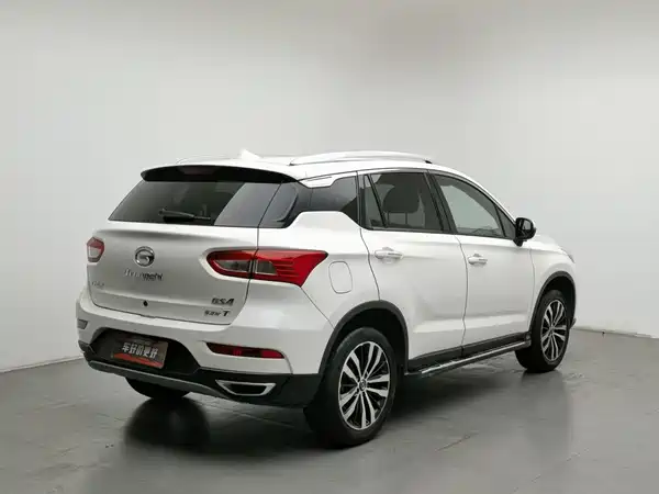GAC Trumpchi GS4 2017