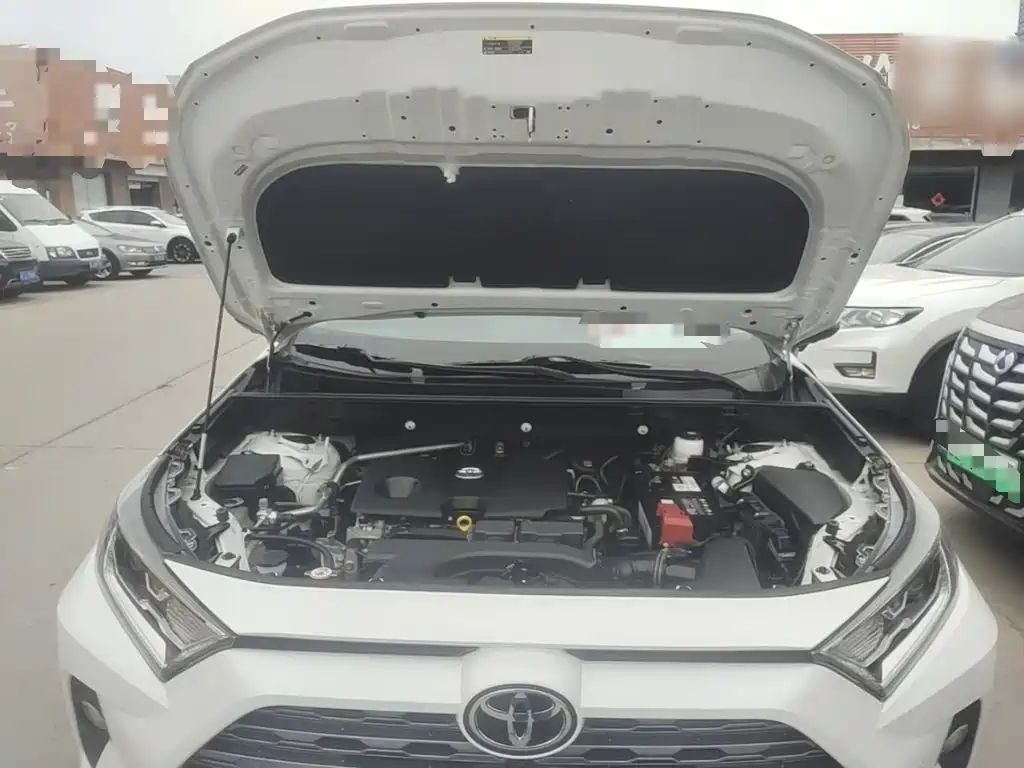 Toyota RAV4 2020 — фото 20