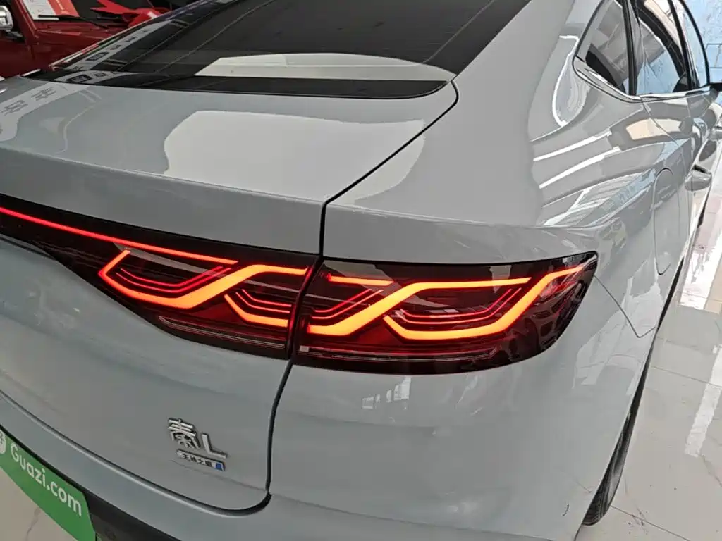 BYD Qin L 2025 — фото 8