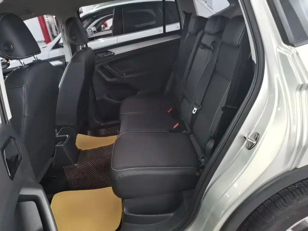 Volkswagen Tiguan L 2018 — фото 17