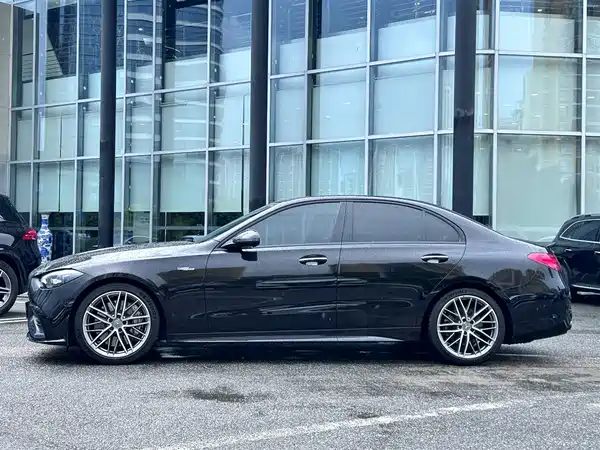 Mercedes-Benz C-Class AMG 2025