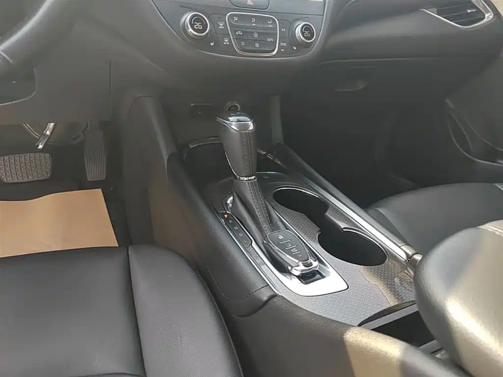 Chevrolet Malibu XL 2018 — фото 14