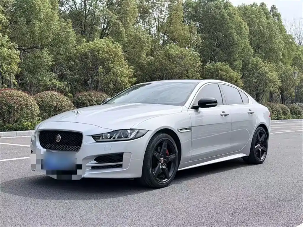 Jaguar XE 2016 — фото 2