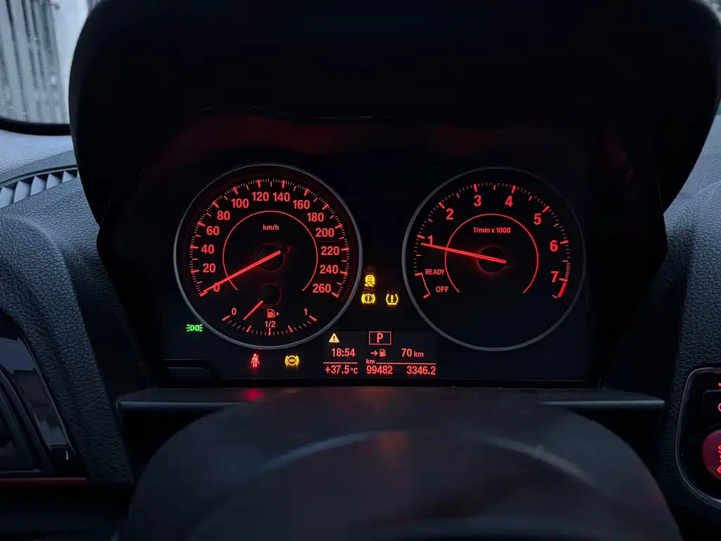 BMW 1 Series 2015 — фото 13