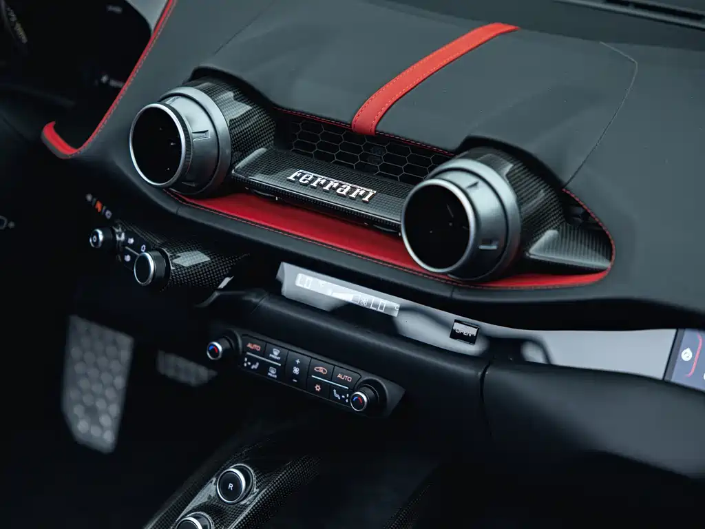Ferrari 812 2021 — фото 31
