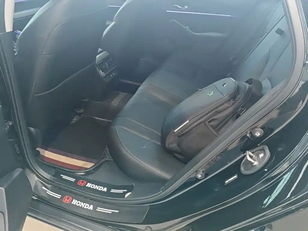 Honda Accord 2025 — фото 17