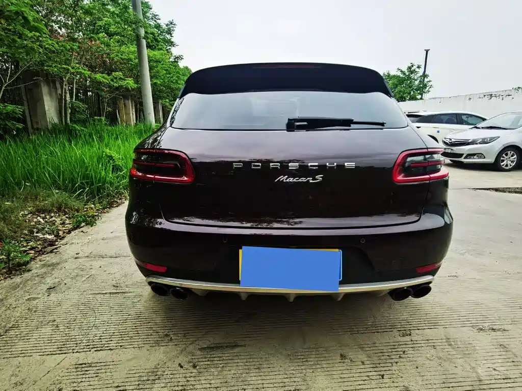 Porsche Macan 2017 — фото 19