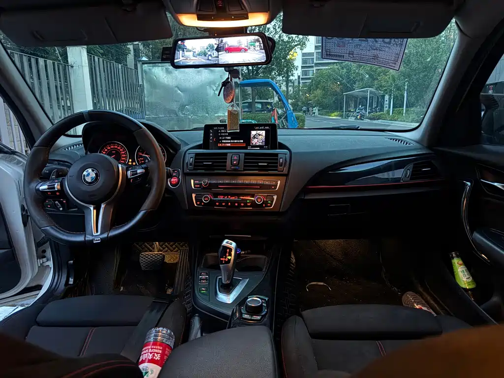 BMW 1 Series 2015 — фото 17