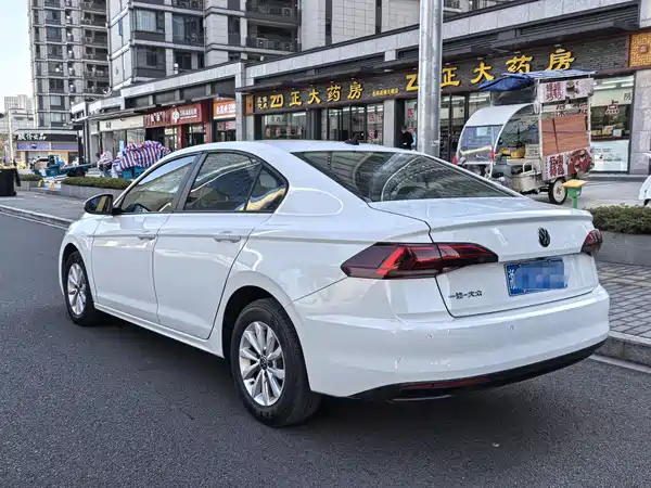 Volkswagen Bora 2021